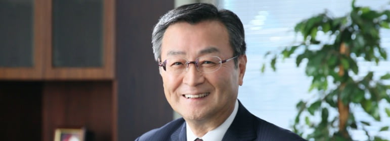 President & CEO Takashi Ogawa
